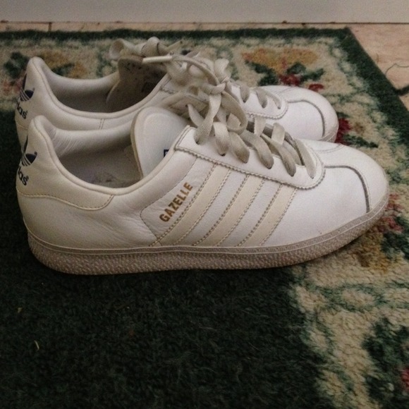 ***Sold***Used White Addidas Gazelle Sz Y5