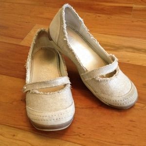 REDUCED!! Comfy skimmers