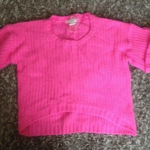 Really cute cropped short sleeve sweater