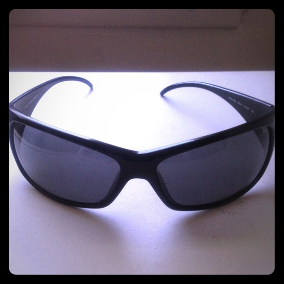 Authentic D&G shades - Picture 1 of 3