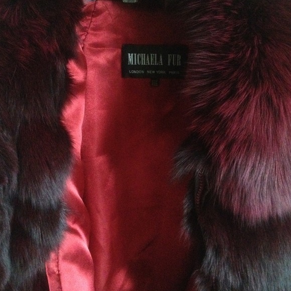 NO LONGER AVAILABLE🌟BRAND NEW🌟 Michaela Fur Coat - Picture 2 of 4