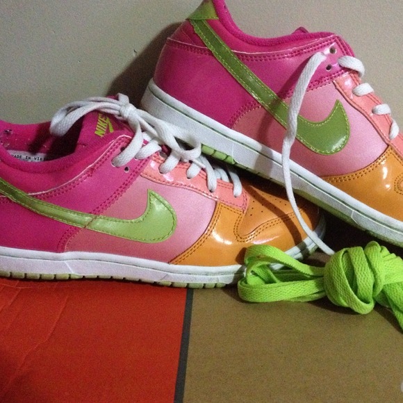🎉REDUCED🎉Children's Low Orange/Pink/Green Dunks