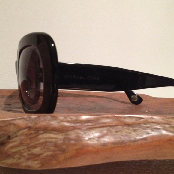 Never worn Michael Kors black sunglasses - Picture 2 of 3