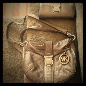 Gold Michael Kors crossbody/shoulder & wallet