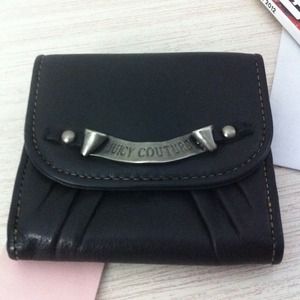 ✨REDUCED AGAIN✨Authentic Juicy Couture wallet