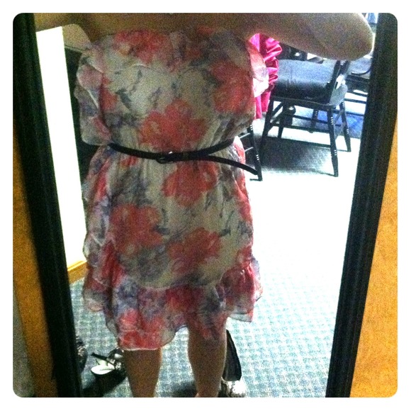 Tag still on! Arden B summer flower print dress