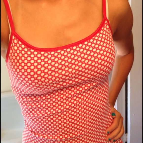 Red pattern cami - Picture 1 of 2