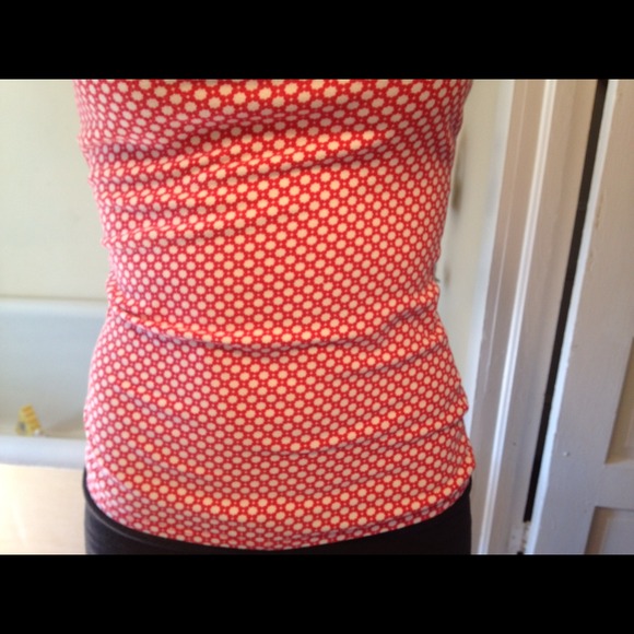 Red pattern cami - Picture 2 of 2