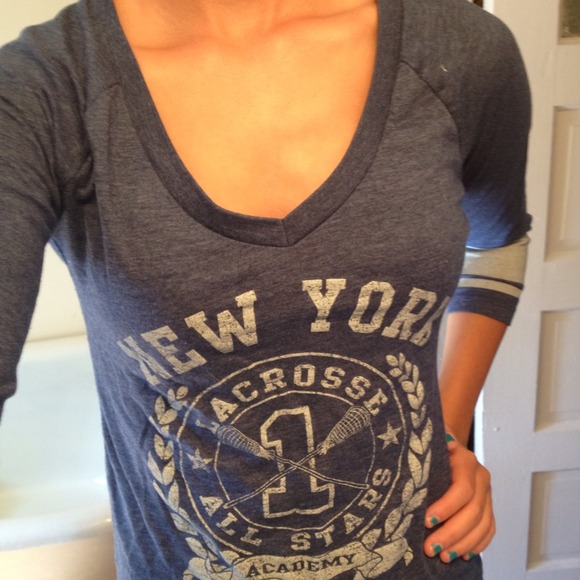 3/4 sleeve navy blue graphic tee - Picture 1 of 3