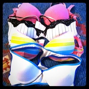 Bundle 4 @perron . 4 Bras