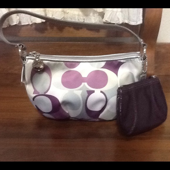 🔴SOLD!🔴 NWT Coach scarf print bag