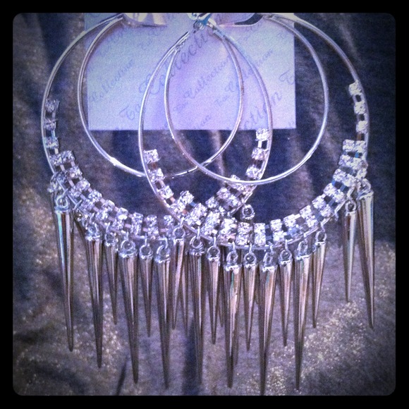 New Spike Diamond Hoops