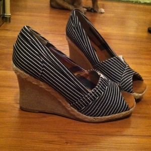 Peep toe wedge sandals