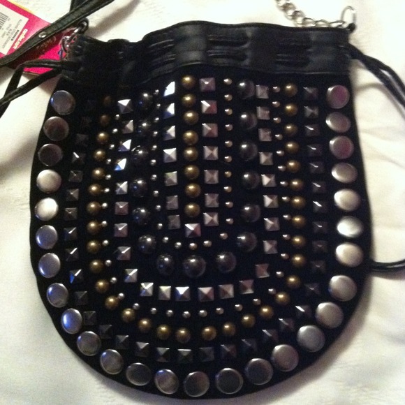 BNWT Candies cross body purse! - Picture 3 of 3