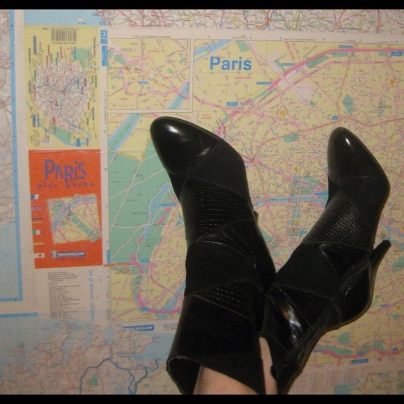 Nine West Boots - RESERVED BUNDLE **boots- Nine West/ skull bracelet