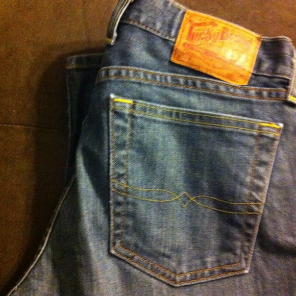 🌟Reserved for refinnejs1🌟Authentic!! Lucky Jeans