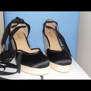 Nine West Black Espidrilles sz 7