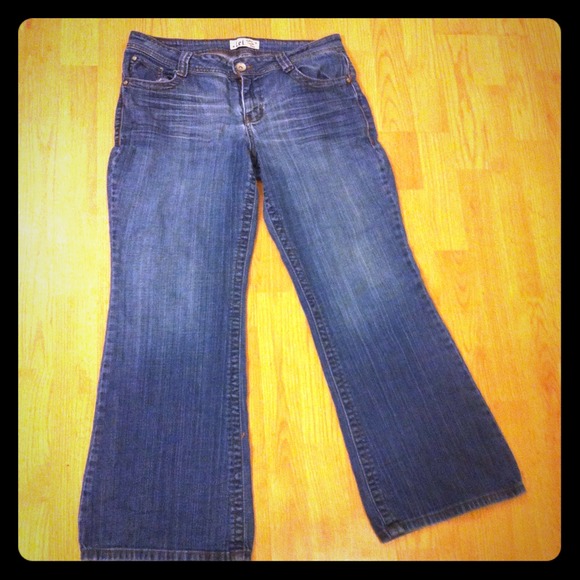 L.E.I jeans!