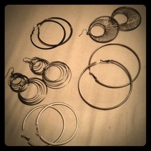 🔴Sold🔴Bundle of earrings