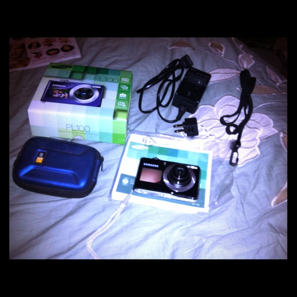 💋@april💋Samsung pl100 digital camera