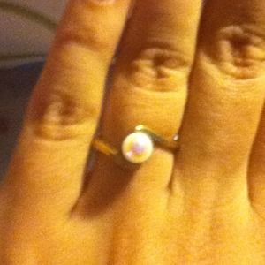 SOLD!!!!!!!!! Pearl ring