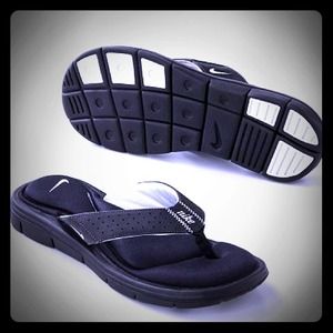 💢SOLD💢 Women's Nike sandal