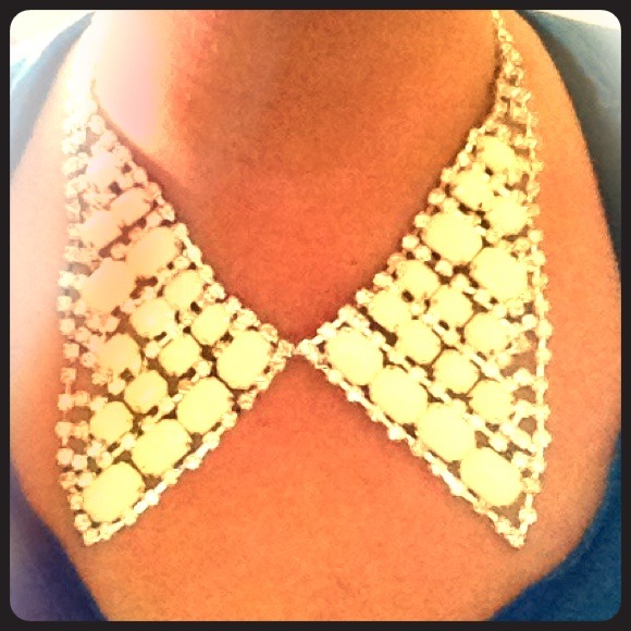 Beaded collar necklace