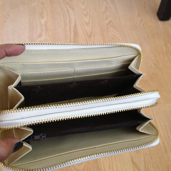 New wallet - Picture 2 of 2