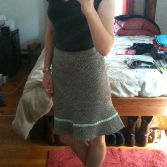 SOLD: Gap wool skirt