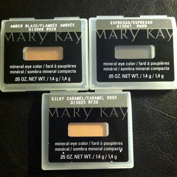 Mary Kay Cosmetics mineral eye color
