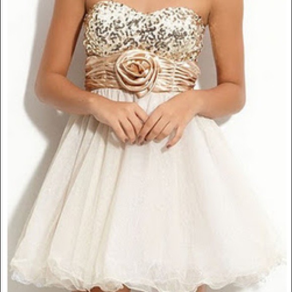 Brand new short prom dress