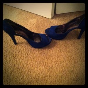 Navy blue heels