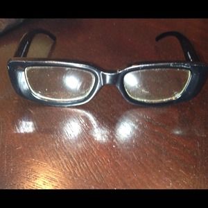 AUTHENTIC GUCCI GLASSES