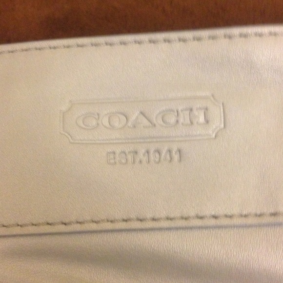 Limited edition Blue leather  coach - Picture 4 of 4