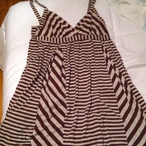 ❌reserved roe debb❌Sleeveless Flowy empire waist