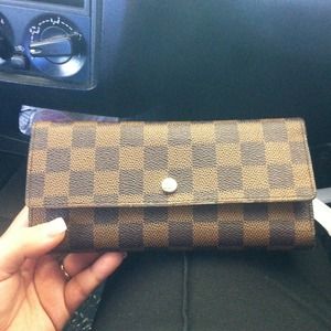 Lv wallet