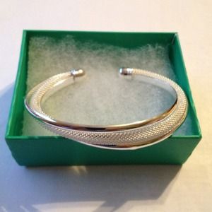 "Bundle" trade for @kjeeNEW Sterling Silver Bangle