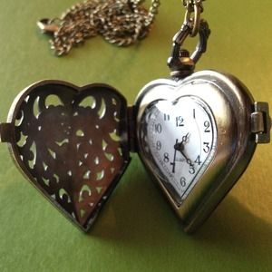 TRADE/NEW Women Watch Necklace