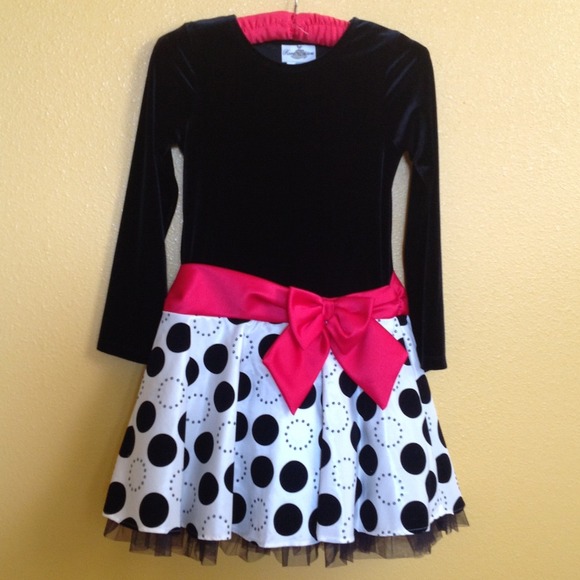 Used only once in Christmas photo shoot NWOT