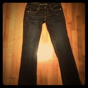 *SOLD* American Eagle straight leg jeans