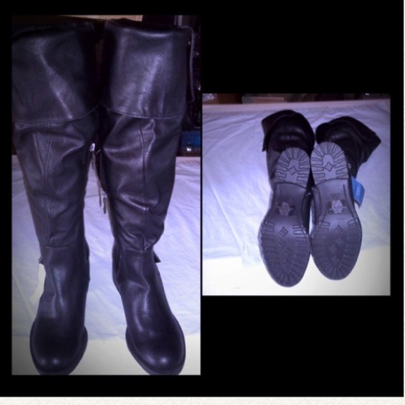 ❌TRADED❌Vera Wang Boots & Fendi Bag - Picture 2 of 4