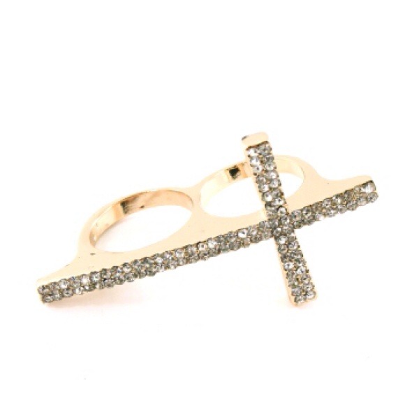 Two finger cross ring