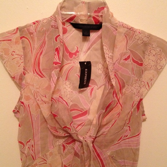 🔴Sold🔴Sheer top - Picture 2 of 2