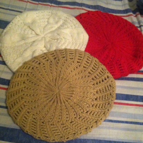 Saggy/pouchy hats