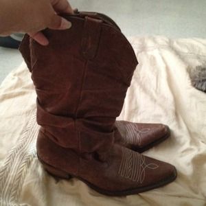 Brown leather slouch style cowgirl boots