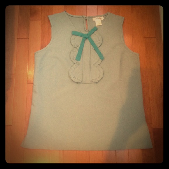 Elegant bow top