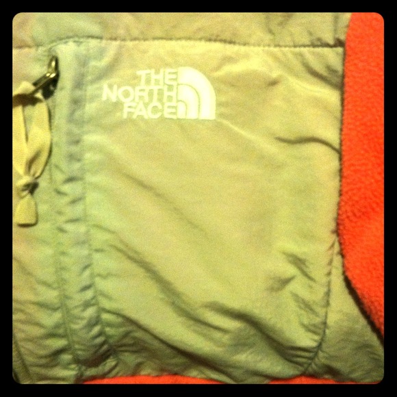 💢SOLD❗Hooded Zip-Up. XXL Junior (M in Adults)