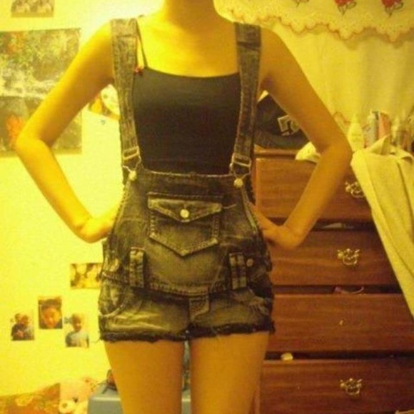 ✋🚫SOLD TRADED🚫✋Overall shorts