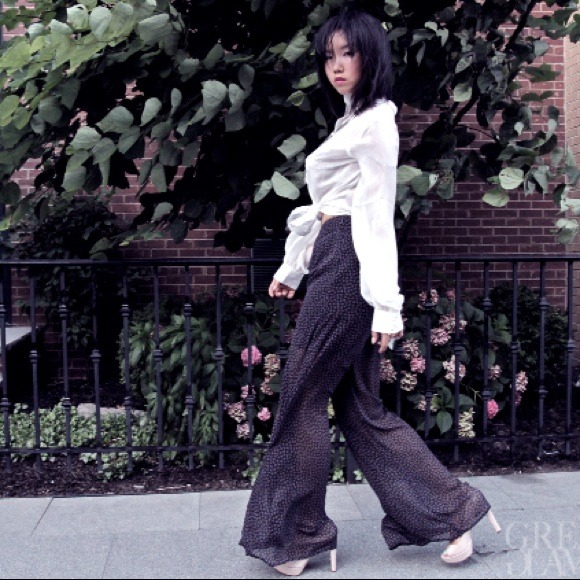 Floral print high waisted sheer palazzo pants - Picture 2 of 2