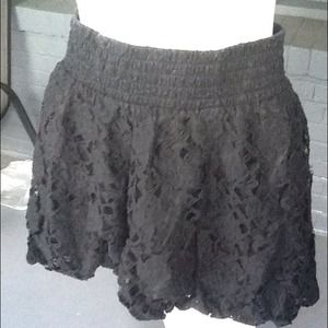 Lace skirt